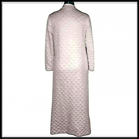 Vintage Pink Bathrobe Satin-y Pink Quilted Nylon Housecoat, Long Zip Up Robe - Picture 5 of 13